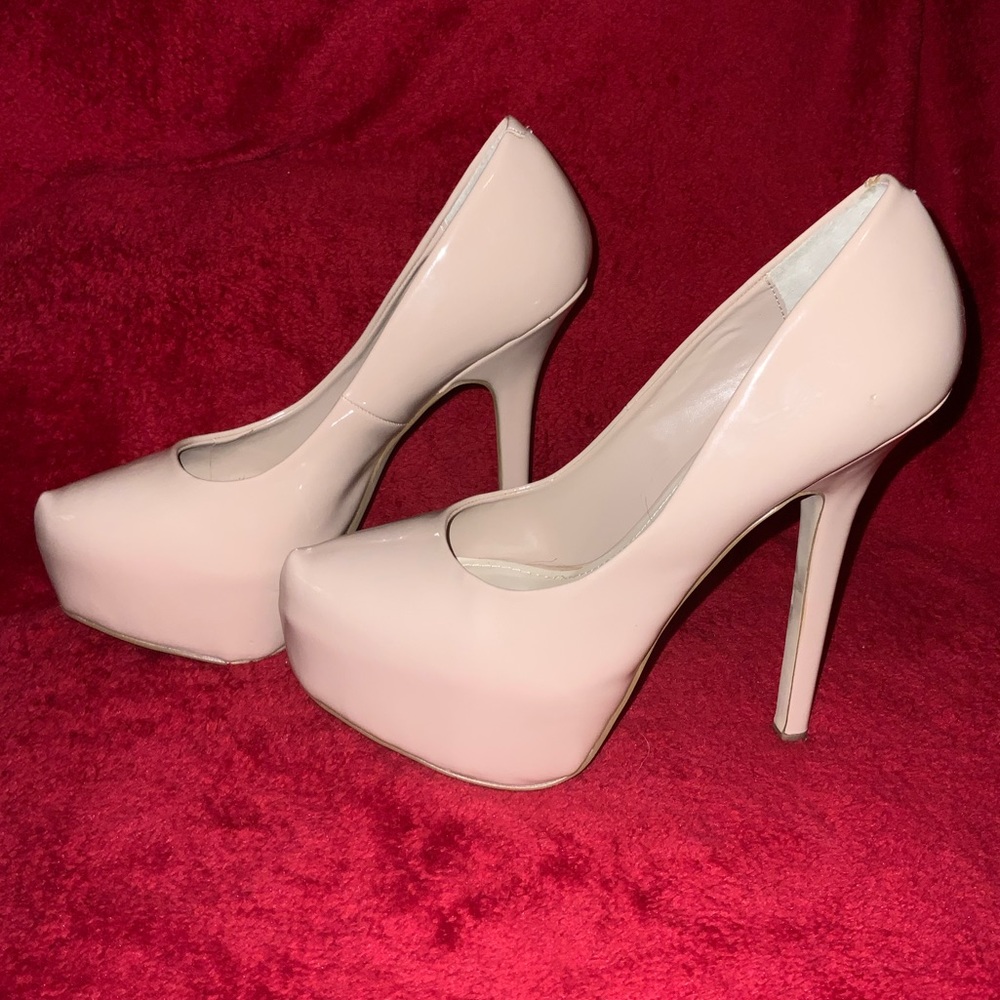 Steve Madden "DejaVu" Fawn patent leather ultra-high heels Gorgeous size 9.5!